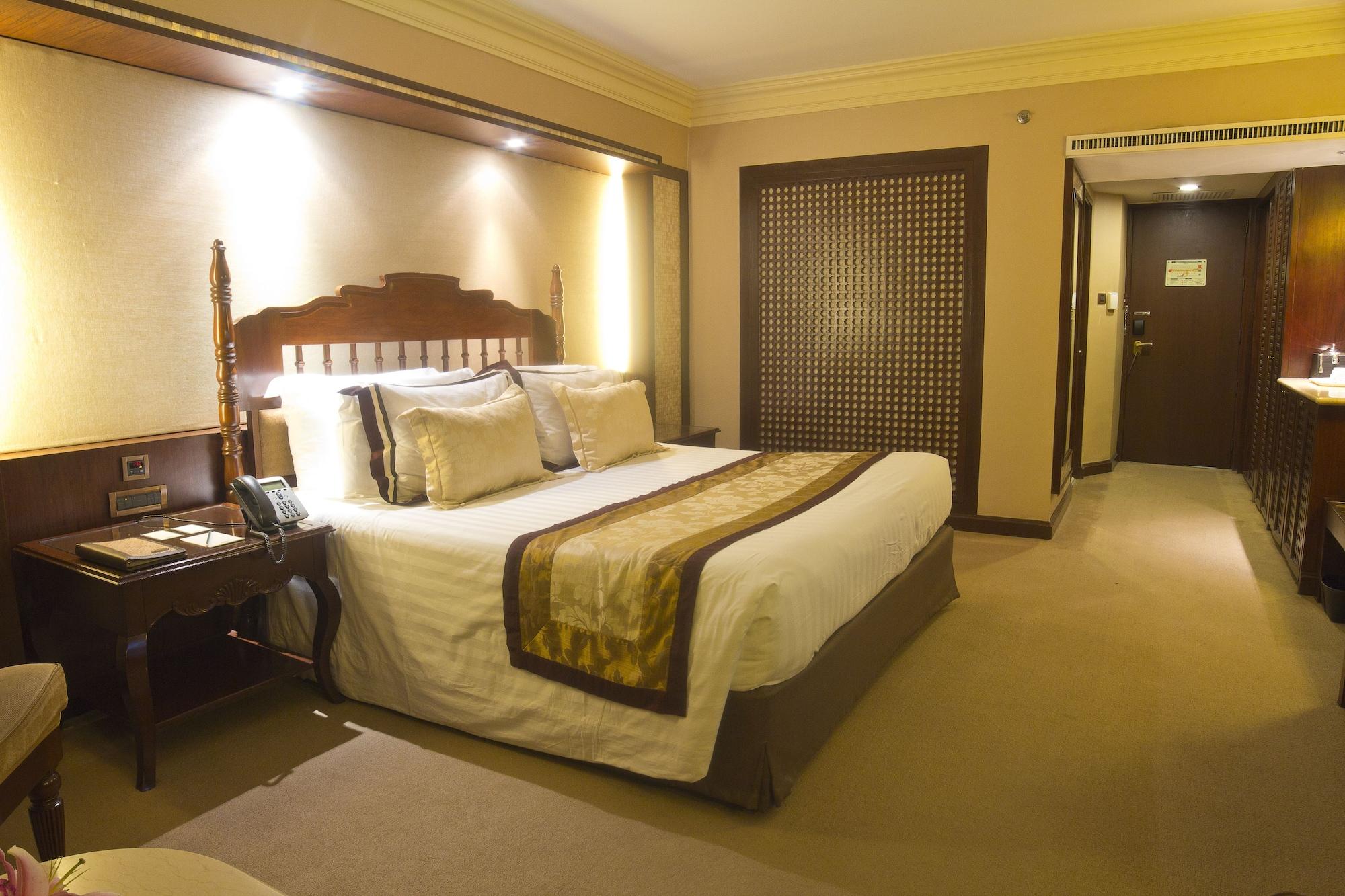 The Hotel Manila