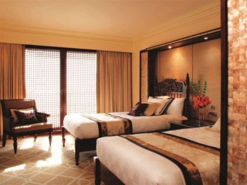 Hotel The
